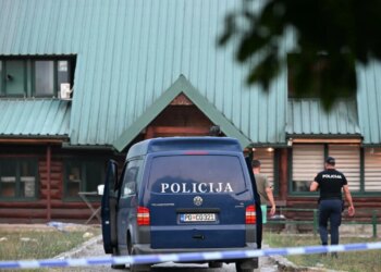 Tragjedia me tre të vrarë/ Dy ditë zie në Malin e Zi, nisja e vitit shkollor shtyhet