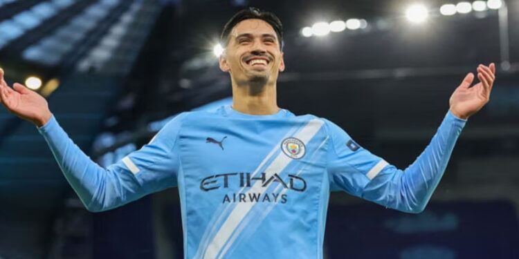 Transferimi i Reijnders në Arabinë Saudite bën të lumtur dhe Milanin — sa përfitojnë kuqezinjtë falë Manchester City