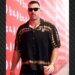 Travis Kelce shfaq për herë të parë unazën e martesës një muaj pas dasmës me Taylor Swift