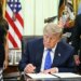 Trump nënshkruan urdhrin e ri për vaksinat e fëmijëve; rekomandimet kufizohen në 11