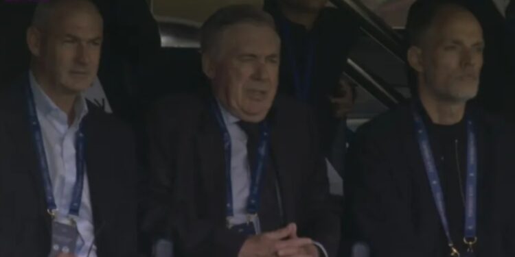 Tuchel dhe Ancelotti rikthehen në Stamford Bridge, dy ish-trajnerët ndjekin nga tribuna ndeshjen me 7 gola