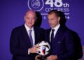 UEFA dhe FIFA ulën armët; organi kryesor europian tërhiqet nga bojkoti — çfarë ndodhi me planin e Infantinos