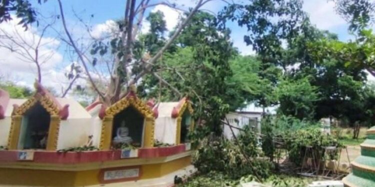 Ushtria e Myanmarit bastis një manastir budist, 14 të vrarë dhe rreth 20 të plagosur