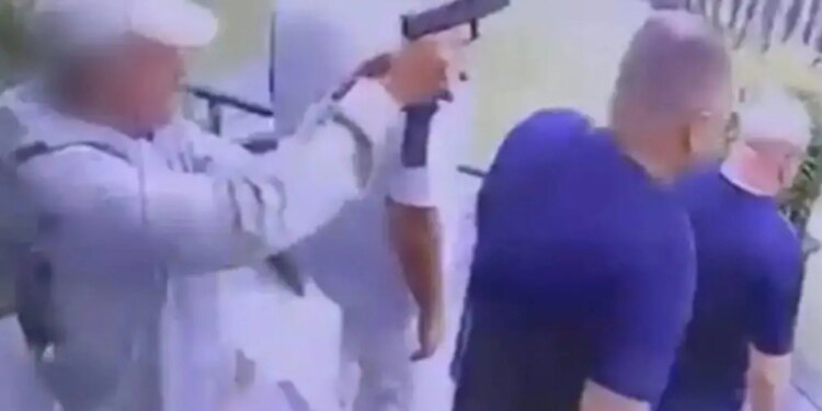 VIDEO/ Bosi i mafias kaukaziane ekzekutohet në Izrael në mes të ditës, momenti kur qëllohet pas koke