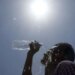 Vera nuk largohet / Shtatori nis me temperatura të larta, termometri pritet deri në 42°C