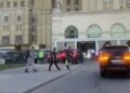 Video/ Shpërthim i fuqishëm pranë një kafeneje në qendër të Moskës: tre të vdekur, 15 të plagosur