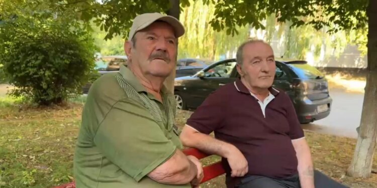 Vrasja e 20-vjeçarit në Korçë: Banorët: Jemi të frikësuar, dëgjuam një zhurmë të madhe dhe dolëm jashtë