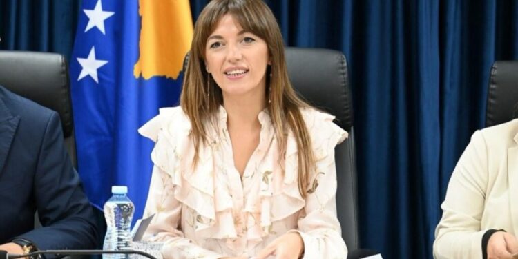 Vuçiç kërcënon rrjedhën e Ibrit; Albulena Haxhiu: Ndryshimi i lumit është qasje shoviniste dhe përpjekje destabilizuese
