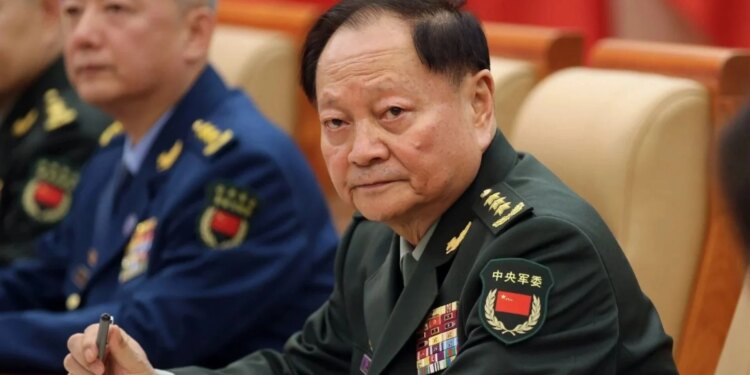 Xi Jinping zhduk gjeneralët, bie edhe vëllai i madh i presidentit kinez