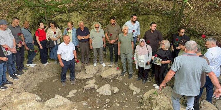 Zbulohen mbetje kockore në Zubin Potok, dyshohet se u përkasin 23 intelektualëve të Mitrovicës të zhdukur në 1999