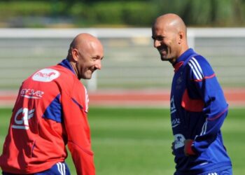 Zidane nis punën te Gjelat, zgjedh një legjendë franceze në stafin; rikthehet heroi i Botërorit 1998