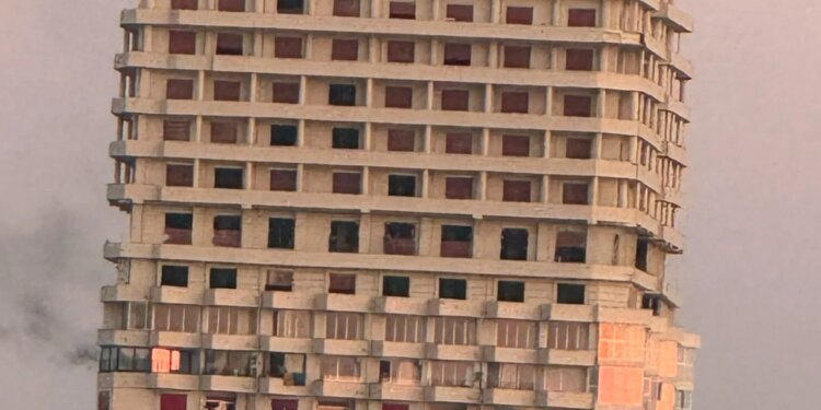 Zjarr në apartament të kompleksit turistik në plazhin e Golemit, dyshohet se shkak ishte defekt elektrik