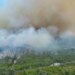 Zjarr në lagjen Abazaj të Krujës, banesat dhe bizneset në rrezik, ndërhyrje nga toka