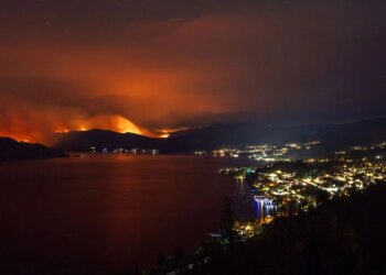 Zjarri masiv në Kanada detyron evakuimin e mbi 20 mijë personave, një 80-vjeçare humb jetën