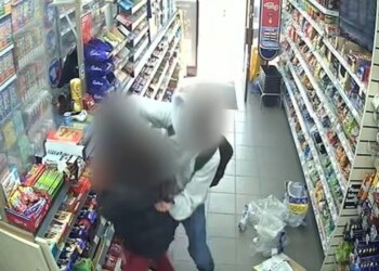 14-vjeçari ndiqte prej muajsh shoqen e shkollës dhe e goditi disa herë me thikë pasi ajo e refuzoi