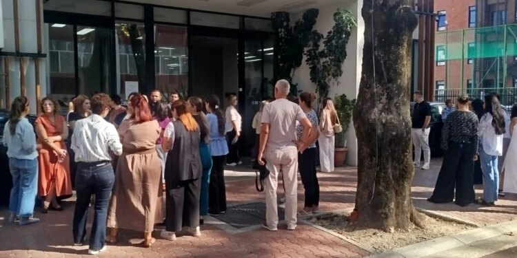Administrata e Gjykatës së Apelit Administrativ të Tiranës i bashkohet bojkotit për pagat
