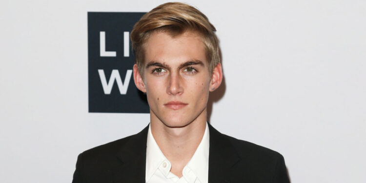 Ai ishte shumë i dobët dhe dukshëm i rraskapitur, ditët e fundit të Presley Gerber, detaje të reja