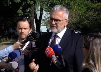 Akuzat dhe përgjimet ndaj ish-drejtueses së SHISH, ministri Gogu: Qeveria e shkarkoi menjëherë, të presim vendimet e drejtësisë