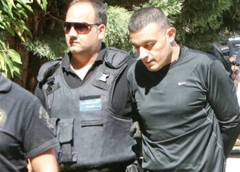 Alket Rizai, që duhej të kthehej sot në burg, zhduket pas të shtënave në plazhin grek