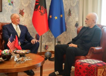 Ambasada Amerikane zbardh takimin e Wendt me Ramën: Fokusi te mbrojtja dhe lufta kundër krimit të organizuar