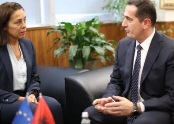 Ambasadorja e BE-së takoi kreun SPAK: Puna kundër korrupsionit dhe krimit të organizuar thelbësore për shtetin e drejtës