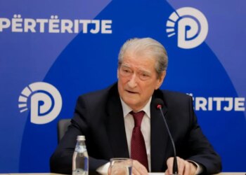 Anulimi i konferencës së kryeministrit Rama në Rinas, Berisha reagon: Kapitullim pa kushte para mediave