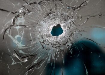 Atentati në Athinë: 25 plumba në kafene, çfarë i tha Denis Luli kamarierit para sulmit