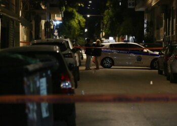 Atentati në Athinë: u plagos 10-vjeçarja shqiptare; urdhri nga i burgosuri i famshëm, babai pronar i lokalit
