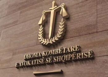 Avokatët bojkotojnë gjyqet në GJKKO, shkak rregullorja për celularët; përjashtohen masat e sigurisë