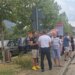 Banorët bllokojnë aksin kryesor me thirrjen Mos e prek Memaliajn, kundër bashkimit me Tepelenën