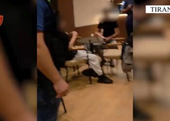 Baste sportive në lokale pranë shkollave, arrestohen 2 persona; procedohen 2 të tjerë