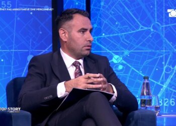 Belinda Balluku është takuar me Altin Dumanin; Top Story: shumë shpejt do i sekuestrohet edhe vila e tretë
