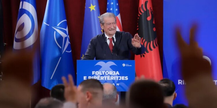 Berisha: Ripërtëritja e PD është jetike për vendin; Shqipëria ngjan me një të sëmurë në urgjencë, kërkon ndërhyrje