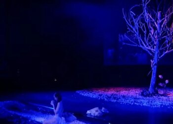 Chekhov: Muzg në kopshtin e qershive hap sezonin e ri në Teatrin kombëtar, duket si kronikë aktuale