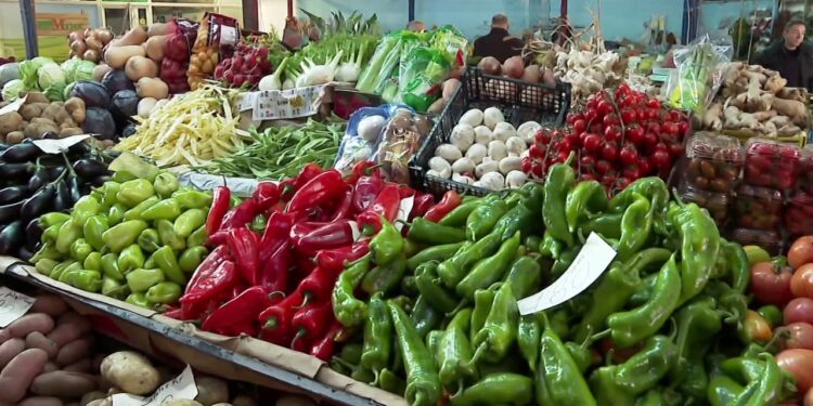 Çmimet rriten dhe masat mungojnë: Greqia ul çmimet për mbi 1600 produkte, Shqipëria vetëm i numëron në platformë