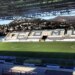 Como debuton në Champions League, drejtuesit e klubit bëjnë gjestin e duartrokitjes për tifozët