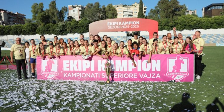 Çudirat e futbollit shqiptar: skuadra kampione njofton tërheqjen nga kampionati
