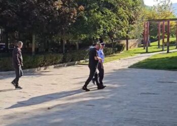 Denis Meçe dhe Leonidha Guçe, të akuzuar për vrasje me dashje, dalin sot para Gjykatës së Korçës