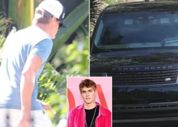 Dhimbje e madhe për familjen, babai i Presley Gerber rikthehet në shtëpinë e djalit pas vdekjes tragjike 27-vjeçare