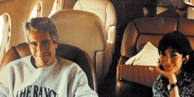 Dosjet Epstein mbërrijnë në Itali; Prokuroria e Romës nis hetim për dyshime abuzimi dhe trafikimi seksual