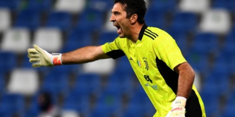Drejt Juventus-Milan, Gianluigi Buffon rrëfen: Më bën ende të mendoj Manchesterin. Woltemade si Ibrahimovic, Spalletti një magjistar