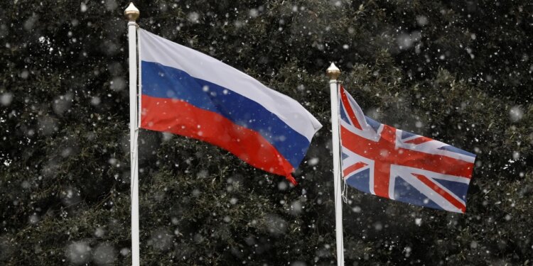 Droni me eksplozivë në aeroportin e Leipzigut; Britania thërret diplomatin rus dhe akuzon Moskën për kërcënim ndaj sigurisë
