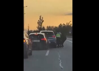 E pazakontë në Barcelonë, 5 të maskuar si policë rrëmbejnë burrë në rrugë; dyshohet konflikt midis grupeve kriminale