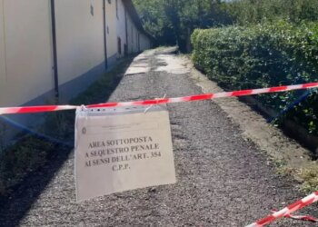 Emri/Grupi shqiptarësh futen në banesë për të grabitur, pronari qëllon me armë dhe vret 36-vjeçarin, shokët e braktisin