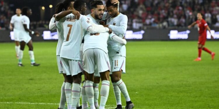 Epoka e Zidane nis me fitore, Mbappé godet dhe Franca merr tri pikë