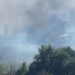 Flakët pushtojnë Kalivacin e Lezhës, ndërhyrje emergjente për të mbrojtur zonën e banuar
