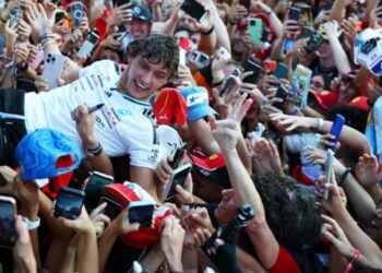 Formula 1: Arritja tjetër e Antonellit nxiti tifozët e Ferrarit të festojnë fitoren e tij në Monza