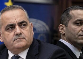 Fredi Beleri mburr deputetin e Agimit të Artë, sulmon drejtësinë greke, tërheq deklaratën pas reagimeve forta nga PASOK