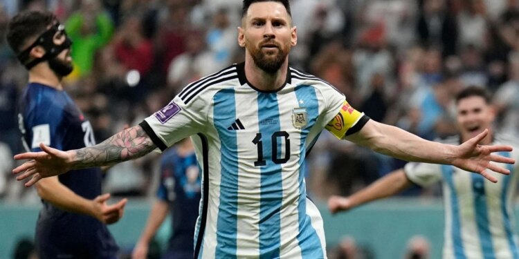 Fundi është afër: Messi rikthehet për ndeshjen e fundit me Argjentinën