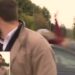 Gjatë transmetimit direkt, 14-vjeçarja përplaset nga makina ndërsa gazetari raportonte për vdekjen e 3-vjeçarit në një aksident tragjik